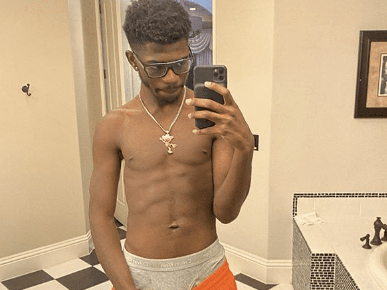 Lil Nas X Looks Like He's On The Verge Of Joining OnlyFans W/ Bathroom...
